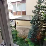 Private Room With Free Parking Next To Railway Station